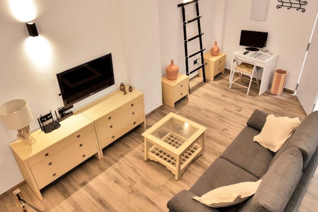 Moderno Loft En El Corazon Historico De Estepona - Casa Pepita 17 المظهر الخارجي الصورة
